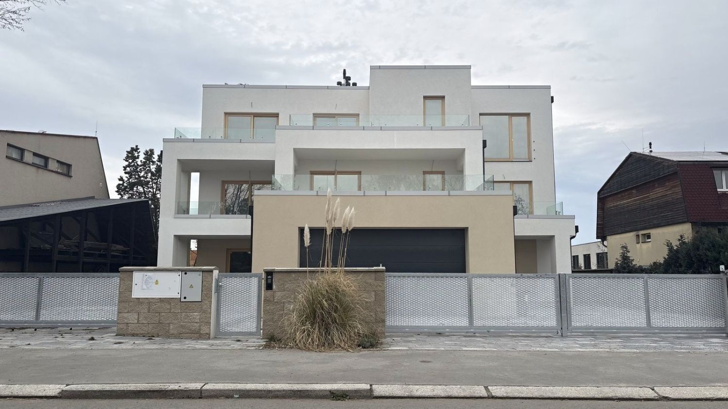 Rodinné domy, Ke Smíchovu, Praha, 632 m² - 1