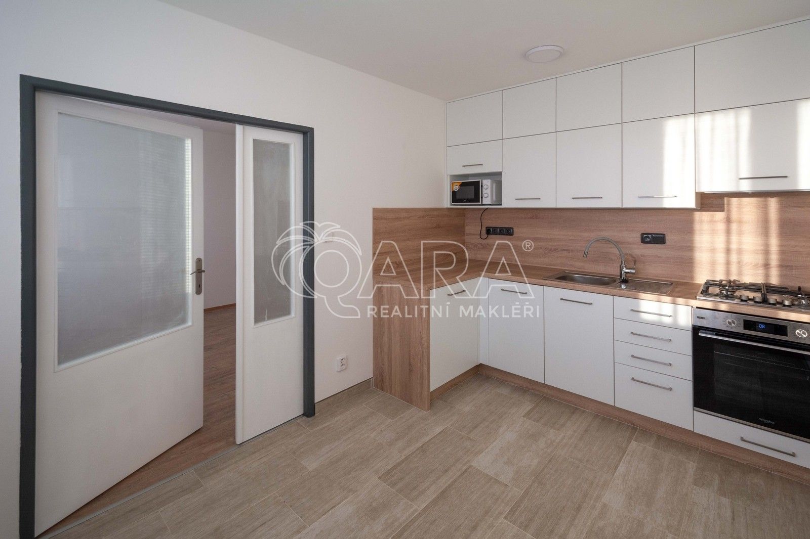 Pronájem byt 3+1 - Jablonecká 702, Praha, 68 m²