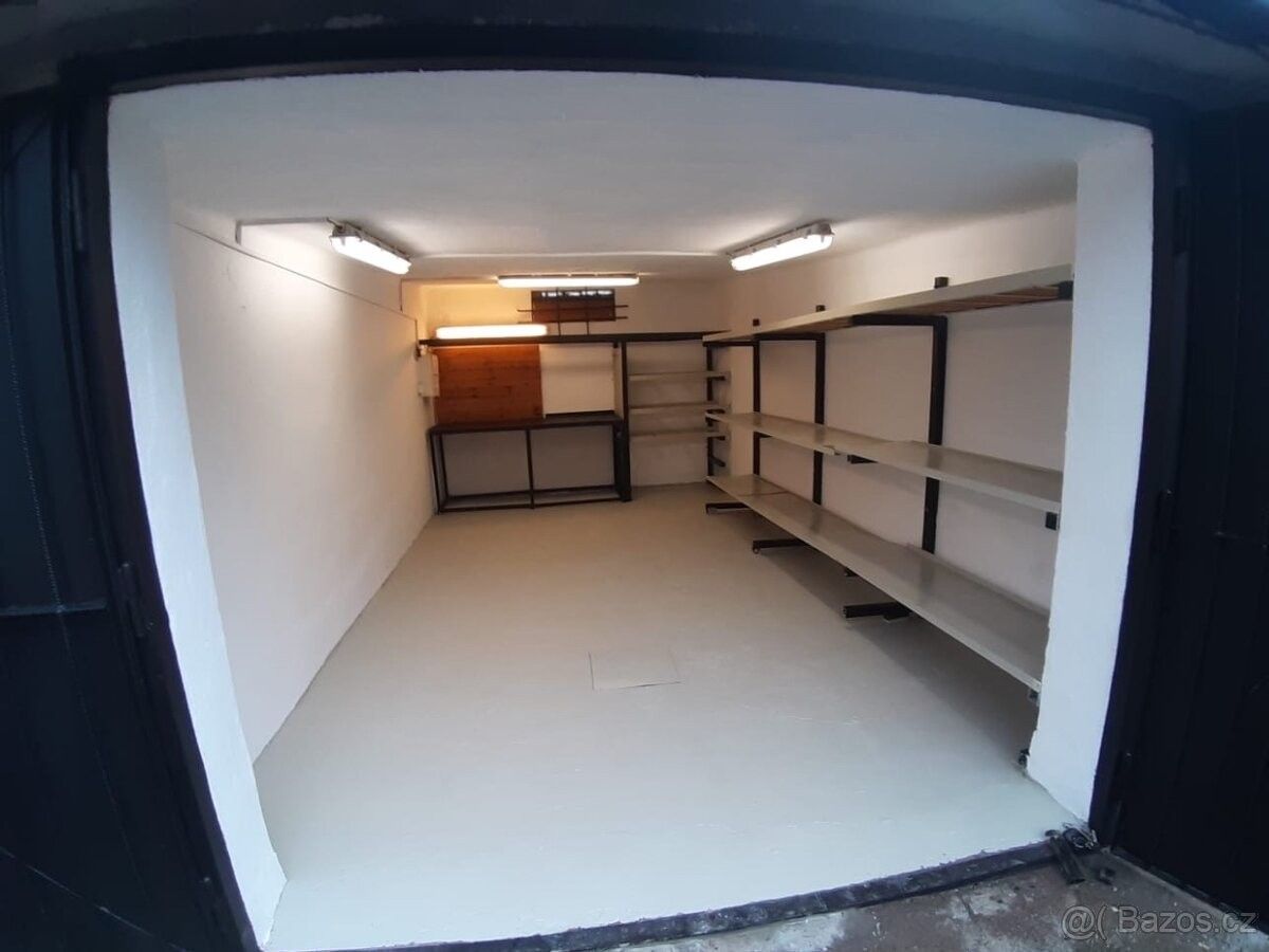 Prodej garáž - Havířov, 736 01