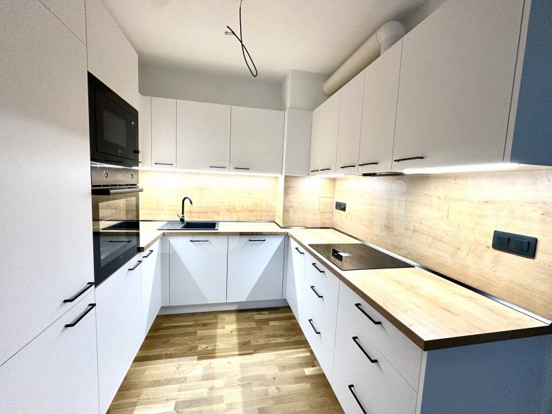 Pronájem byt 2+kk - Husova, Pardubice, 57 m²