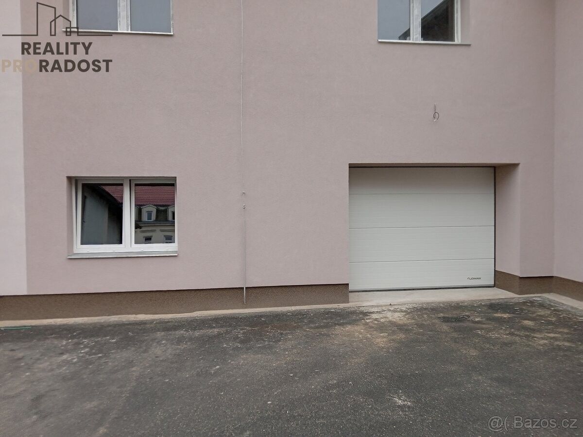 Sklady, Teplice, 415 03