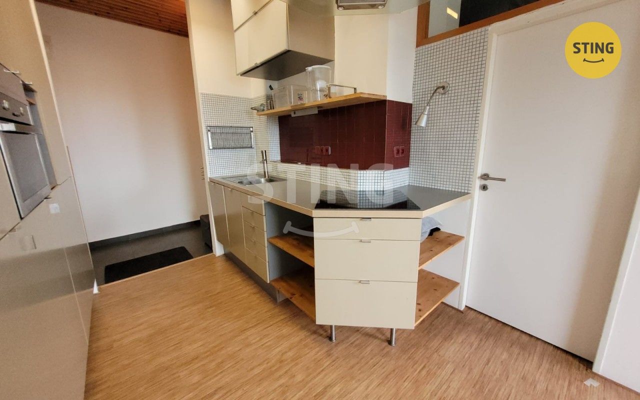 Byt 2+kk · 39 m² · U Oblouku, Ostrava - 3