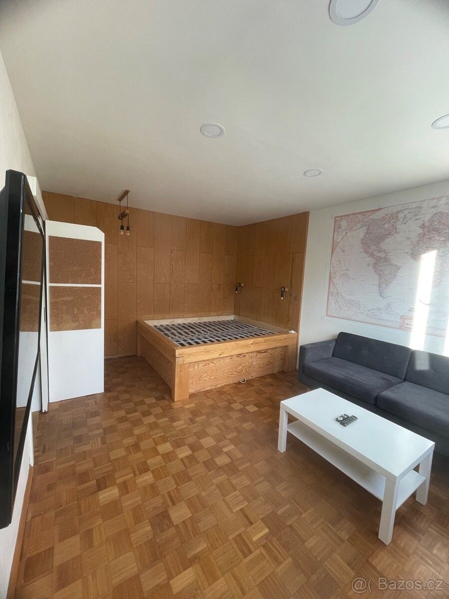 Pronájem byt - Jihlava, 586 01