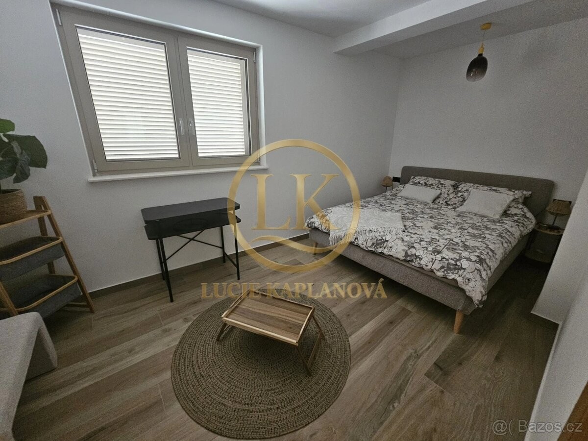 Byty, 987 66, Zahraničí, 49 m² - 2