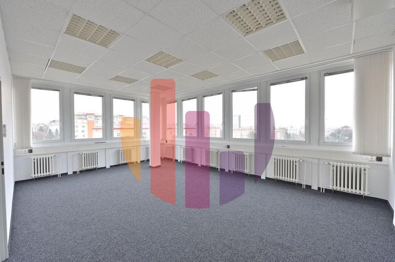 Obchodní prostory · 137 m² · Praha - Strašnice, okres Praha 10, Hlavní město Praha - 3