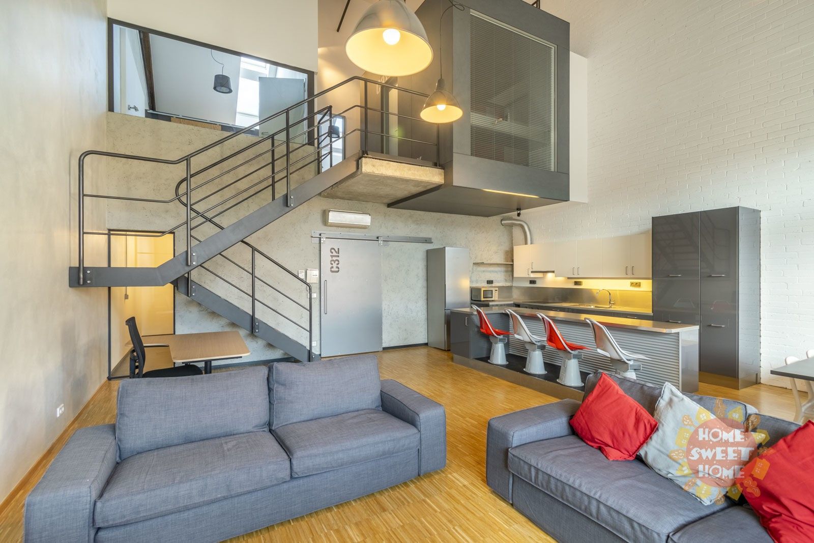 3+kk, Na Maninách, Praha, 146 m²