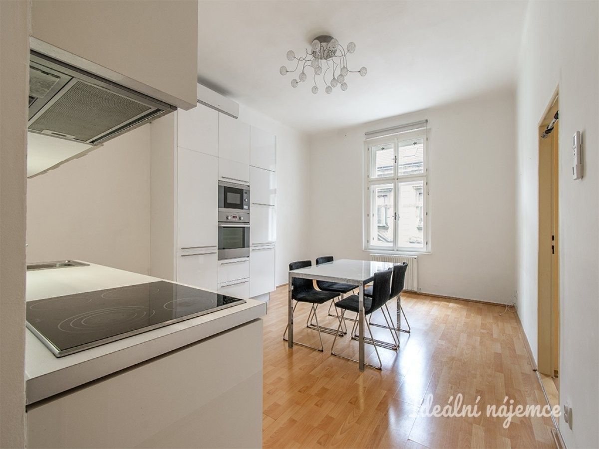 Byt 2+kk · 51 m² · Krymská, Praha - 4