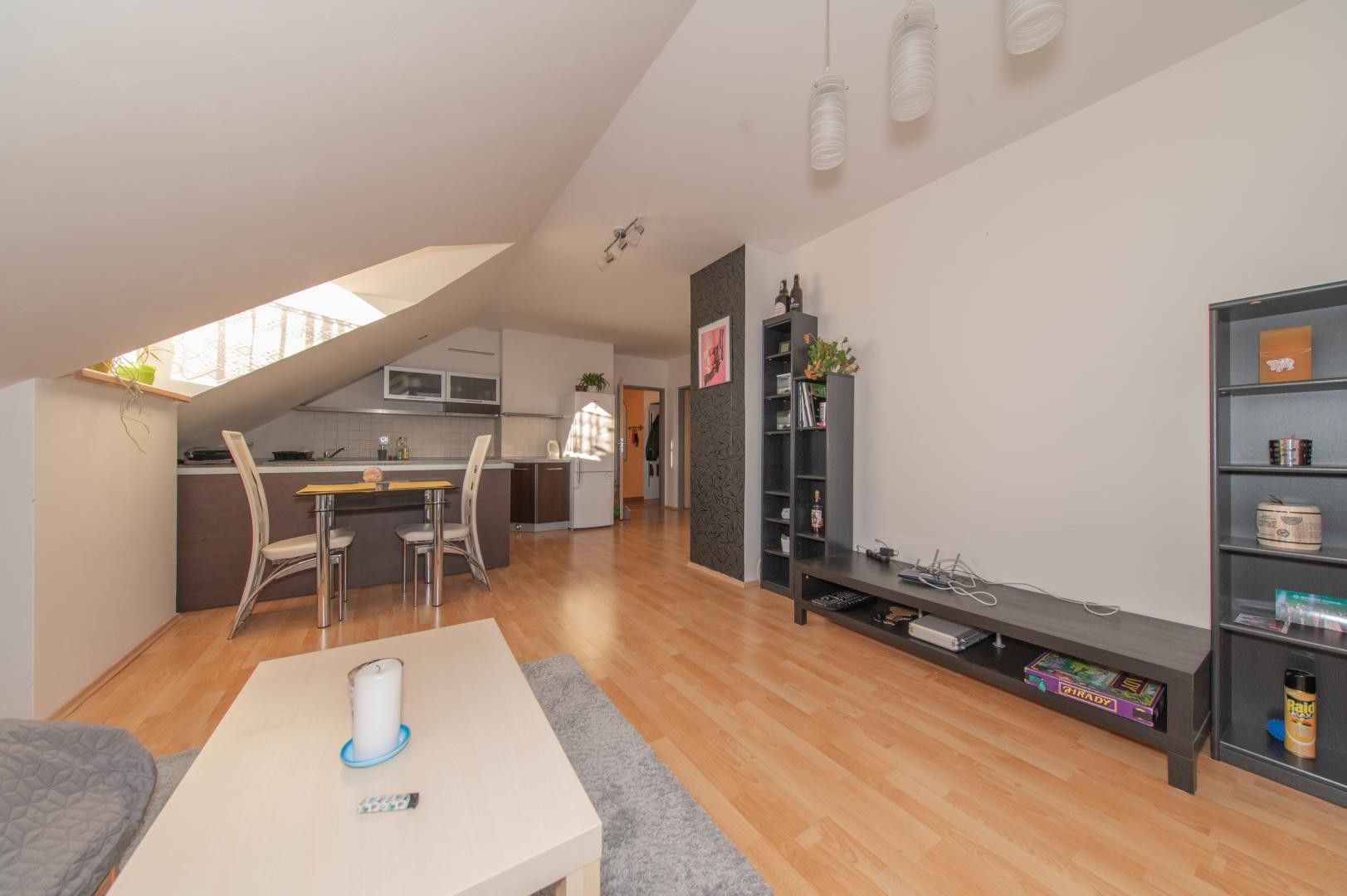 Pronájem byt 2+kk - Obruby, 50 m²