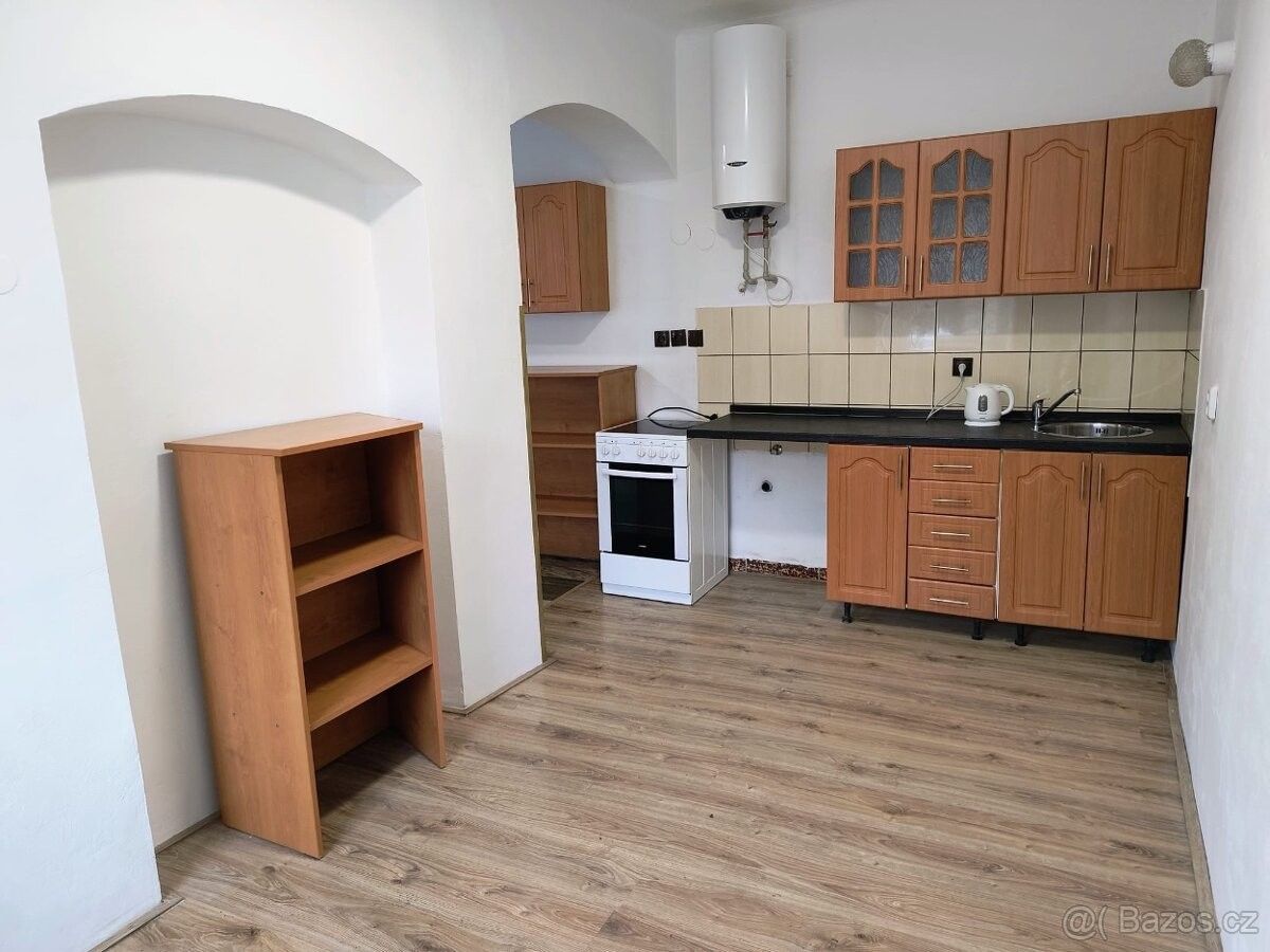 Byty, Drnovice u Lysic, 679 76