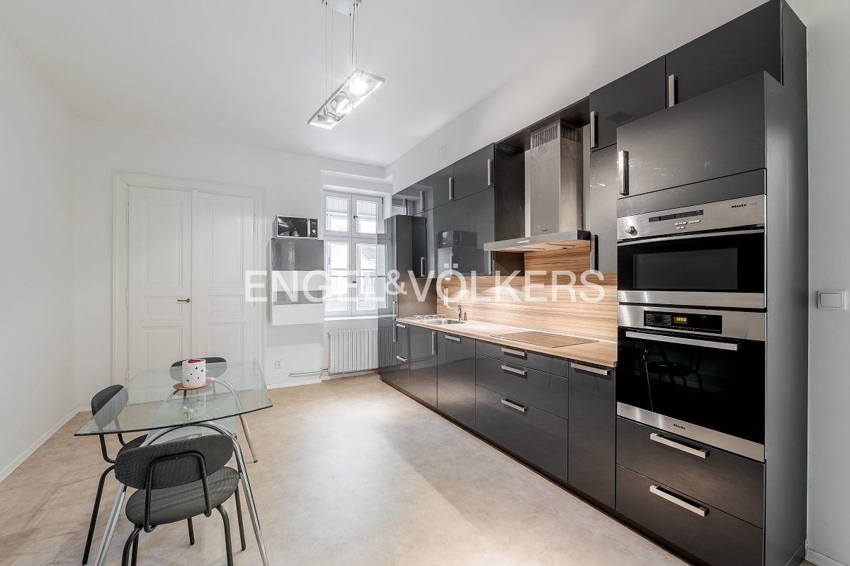 Pronájem byt 3+1 - Jugoslávská, Praha, 114 m²