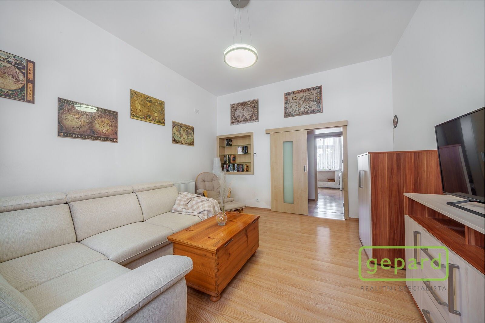 1+1, Závodu míru, Karlovy Vary Stará Role, 37 m² - 2