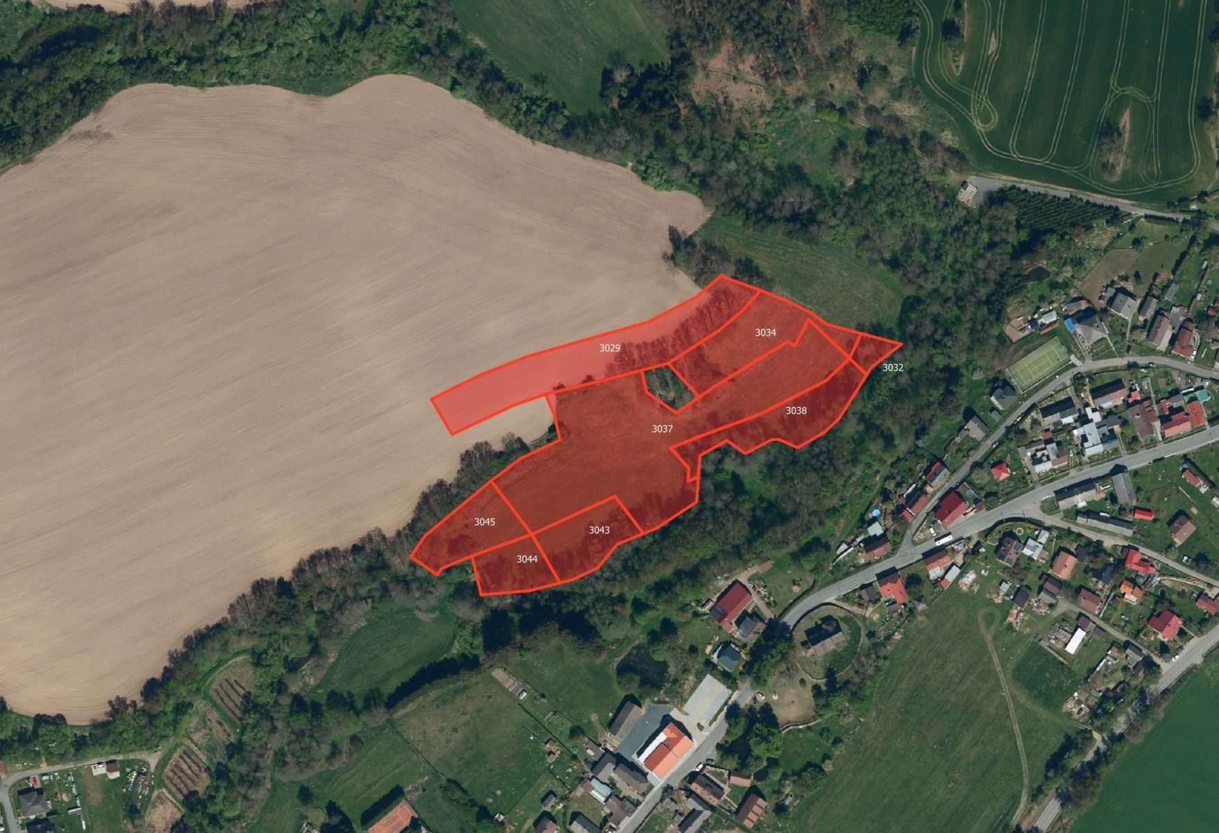 Louka, 32 027 m²