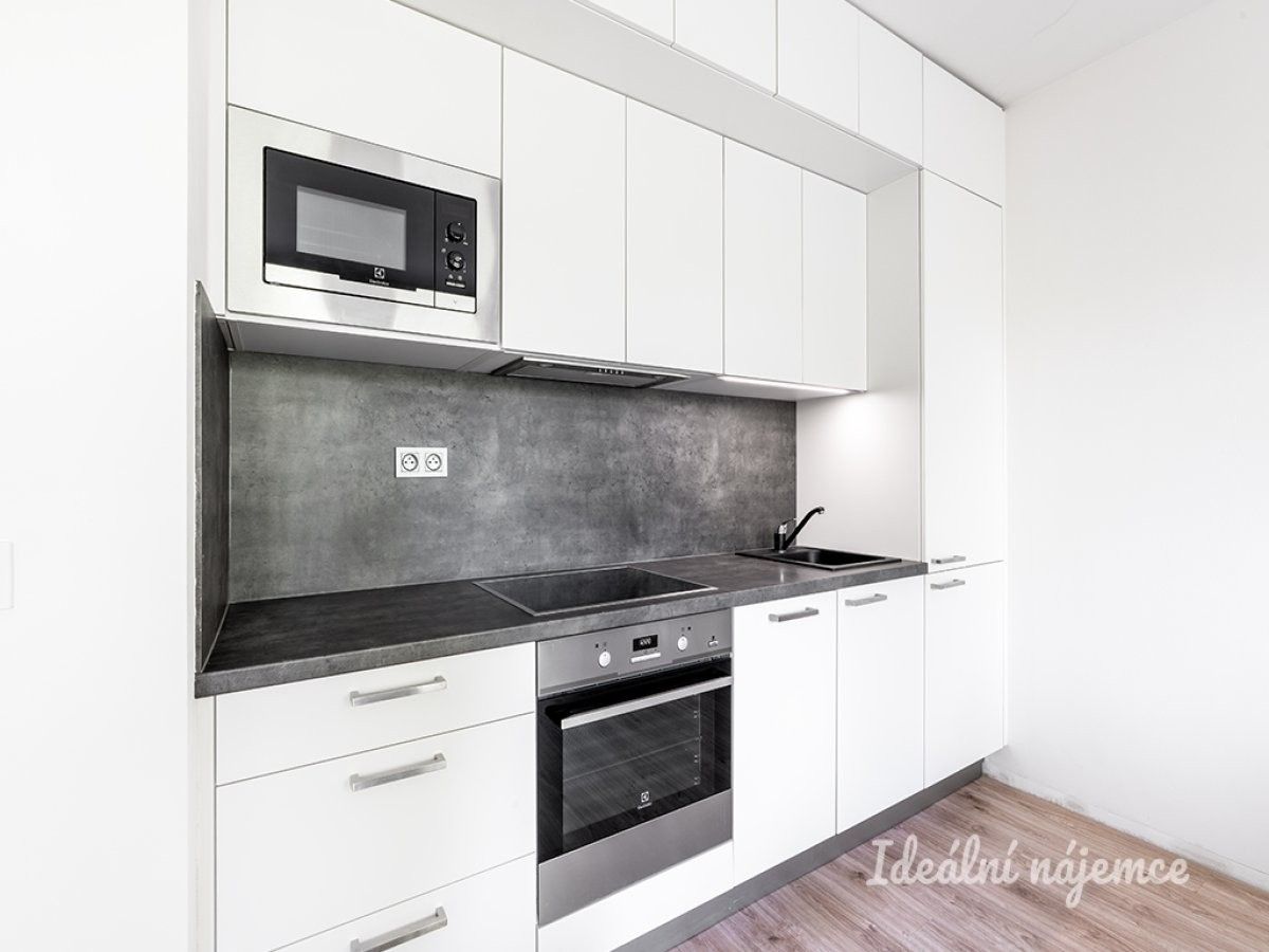 2+kk, Křivatcová, Praha, 46 m² - 1