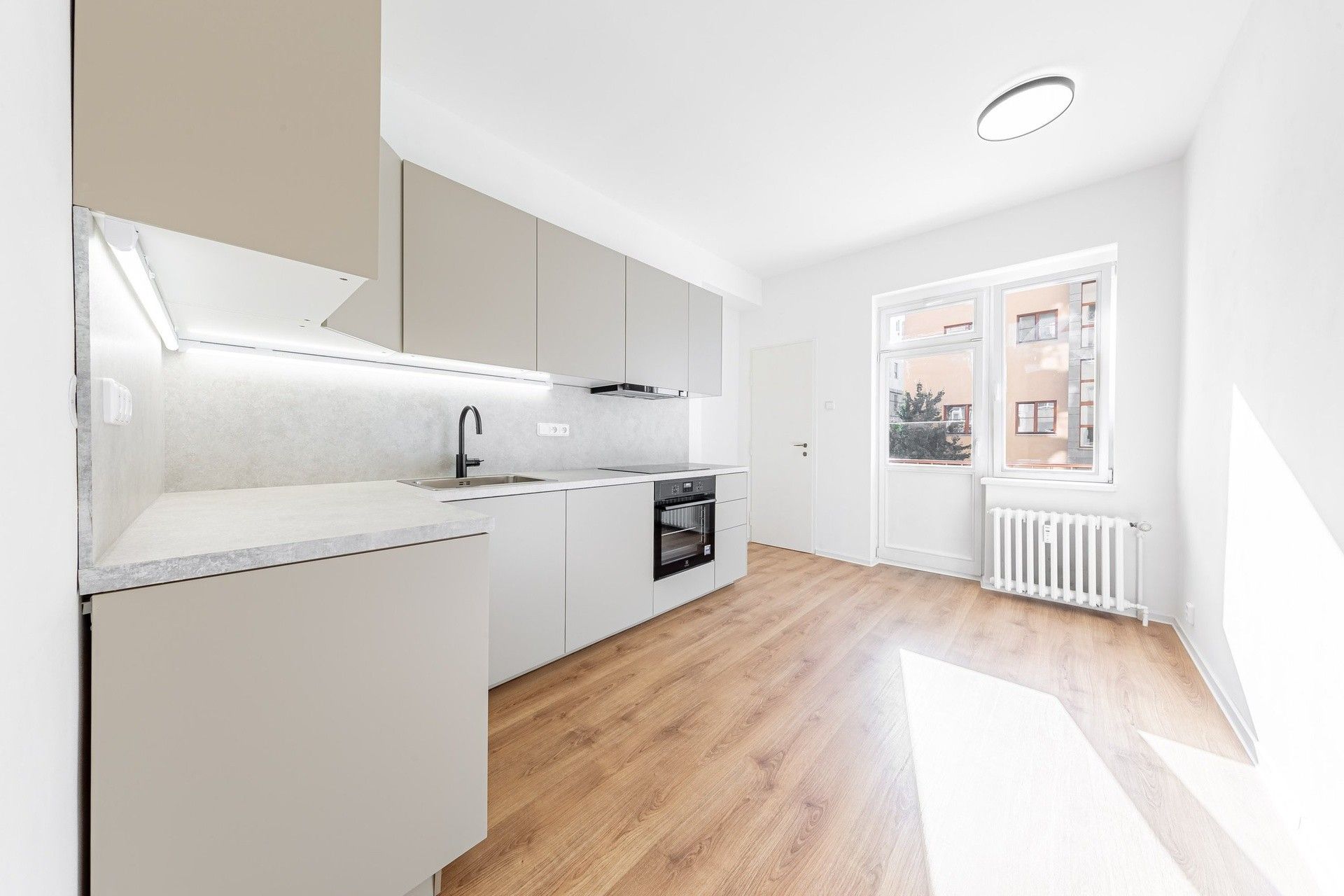 Byt 2+kk · 48 m² · Sokolovská, Praha - 1