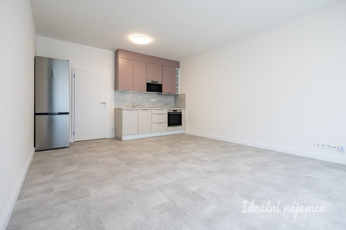 Pronájem byt 1+kk - Praha 9, Praha, 35 m² - 5