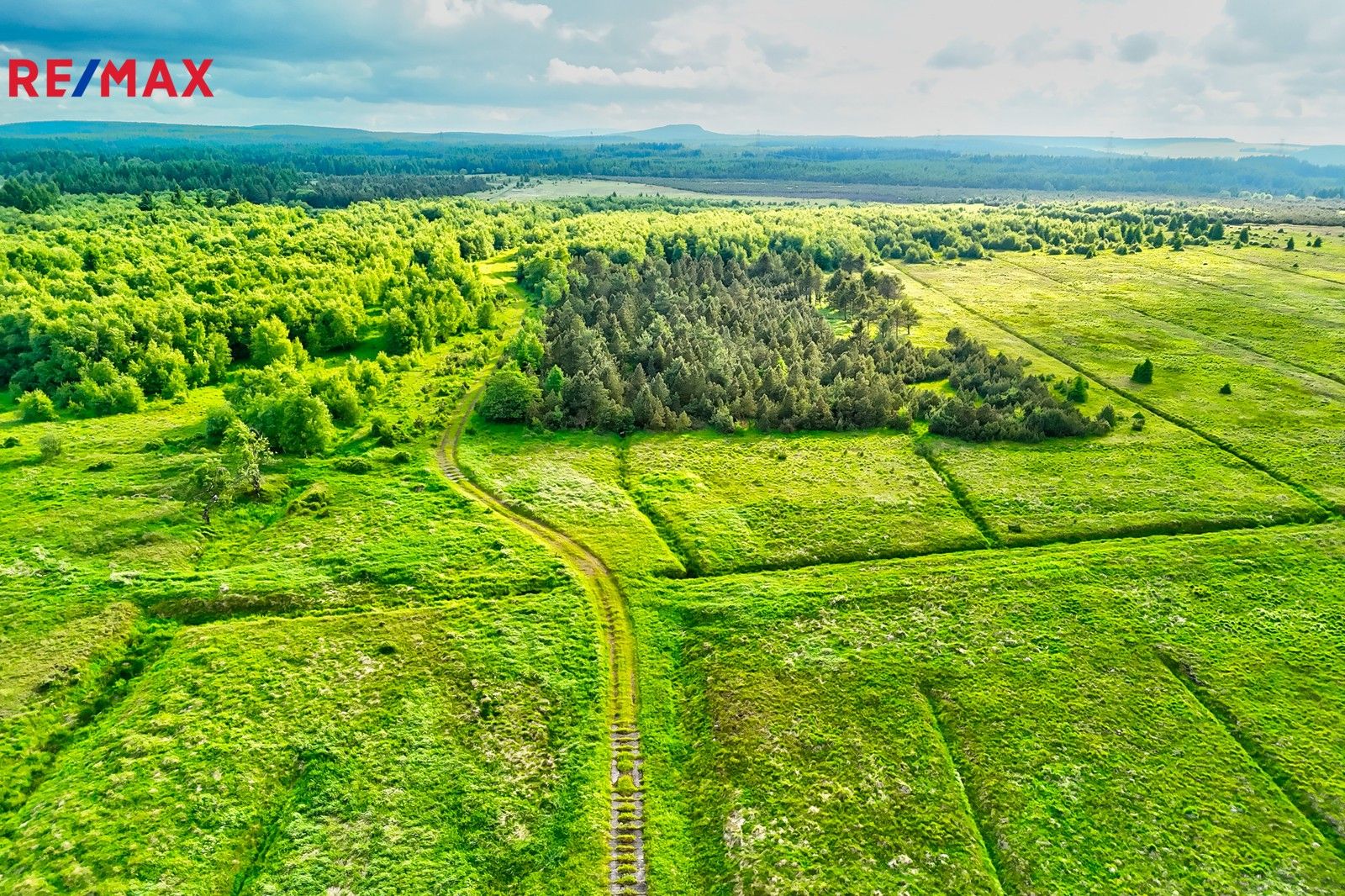 Prodej pozemek - Hora Svatého Šebestiána, 668 m²