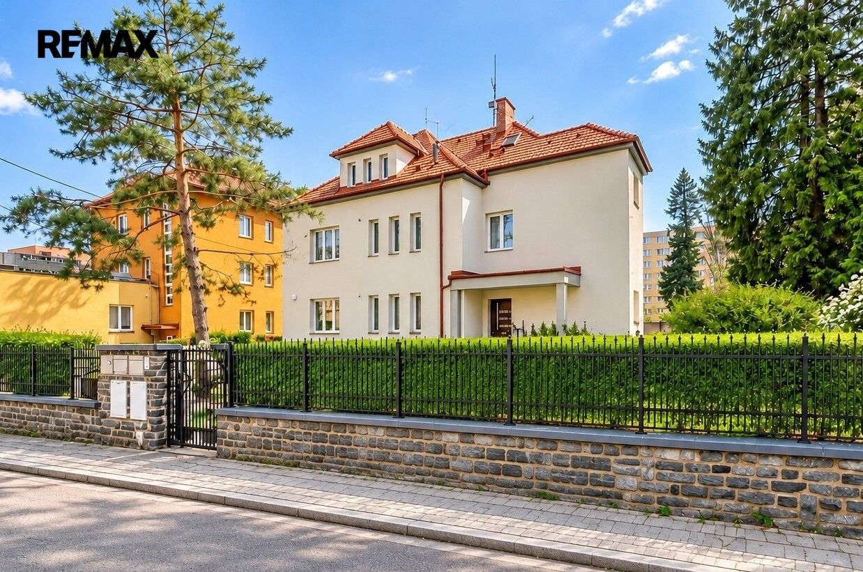 3+kk, Obecní dvůr, Kolín III, 74 m² - 2