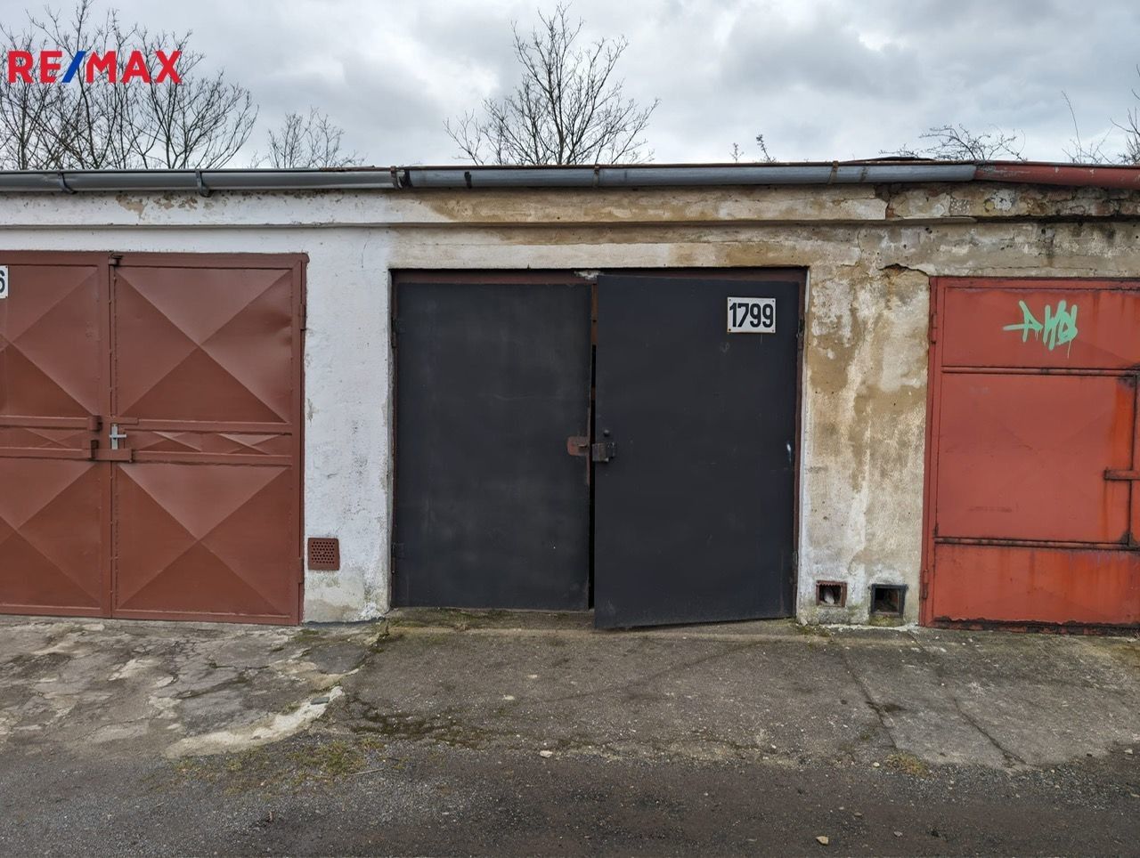 Prodej garáž - Zaječická, Jirkov, 18 m²