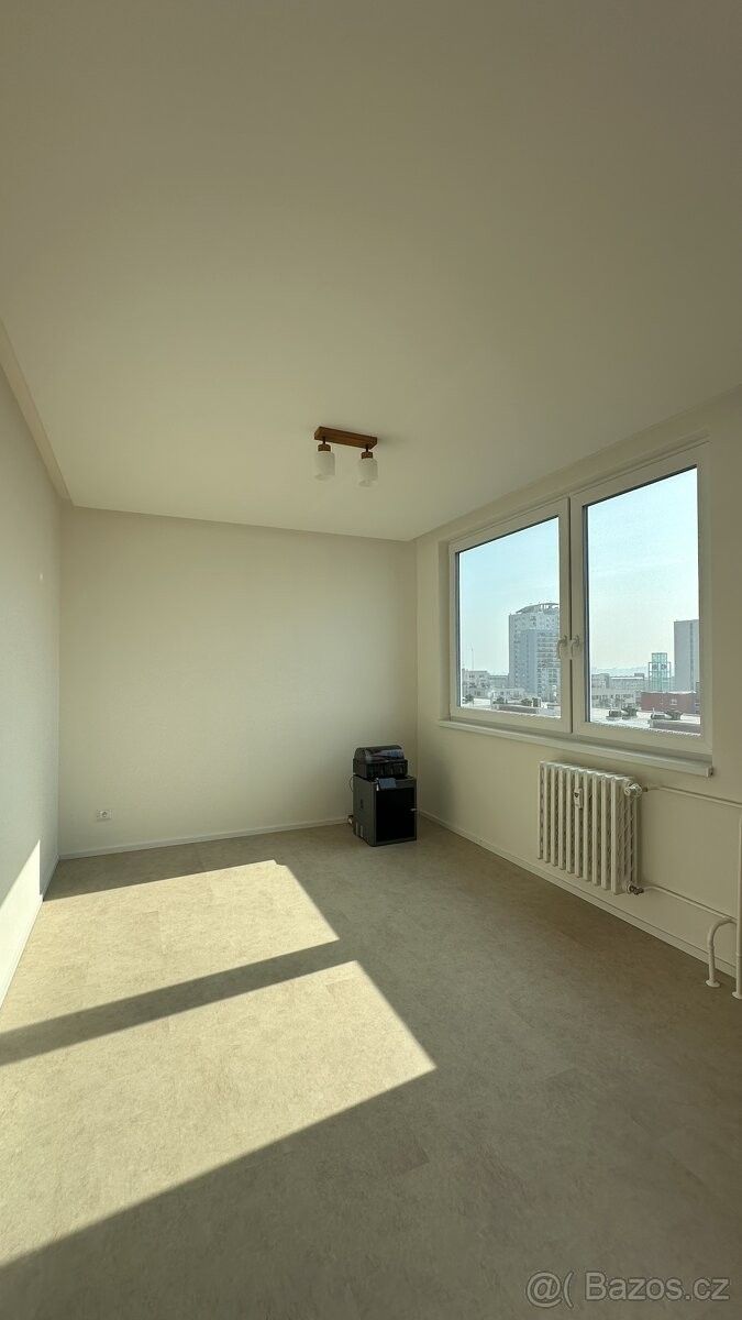 Pronájem byt - Praha, 155 00