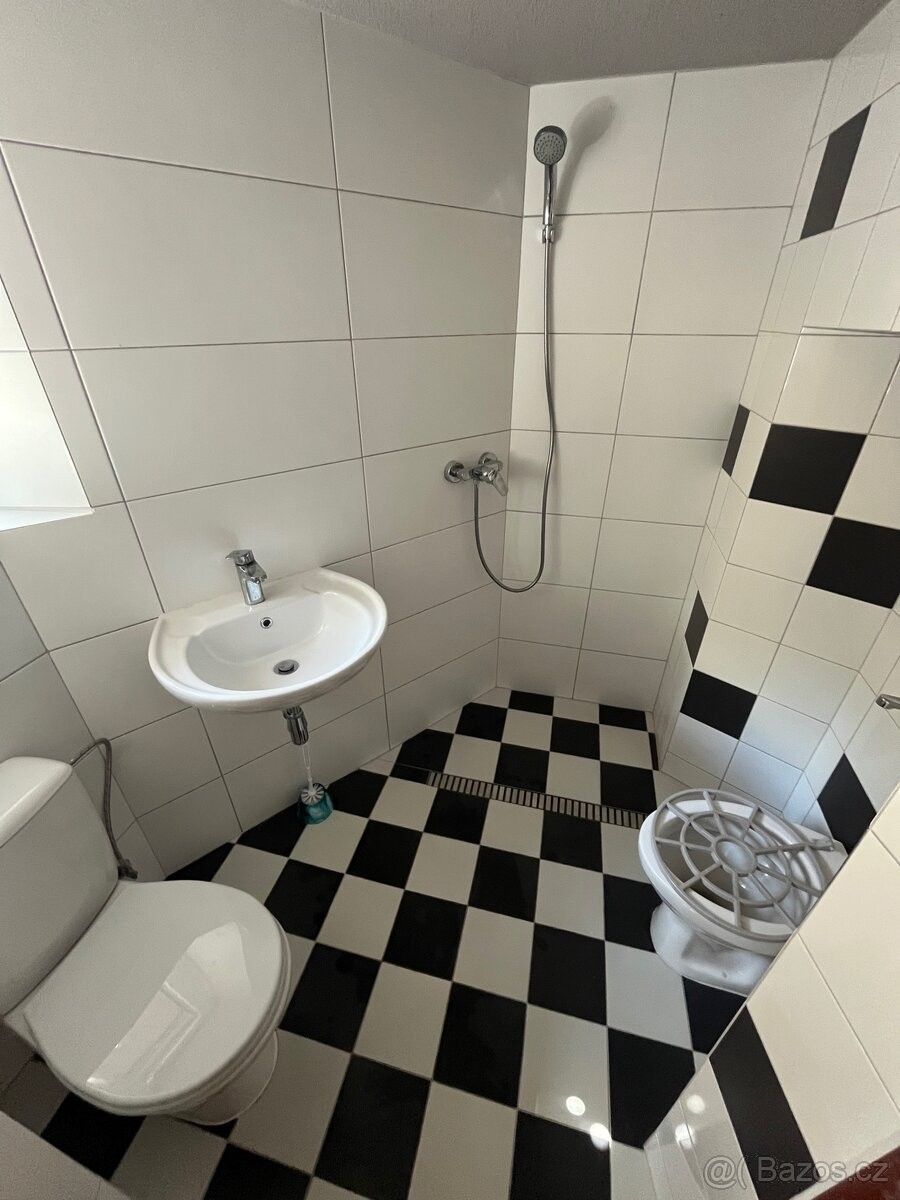 Byt · Lomnice nad Popelkou, 512 51 - 3