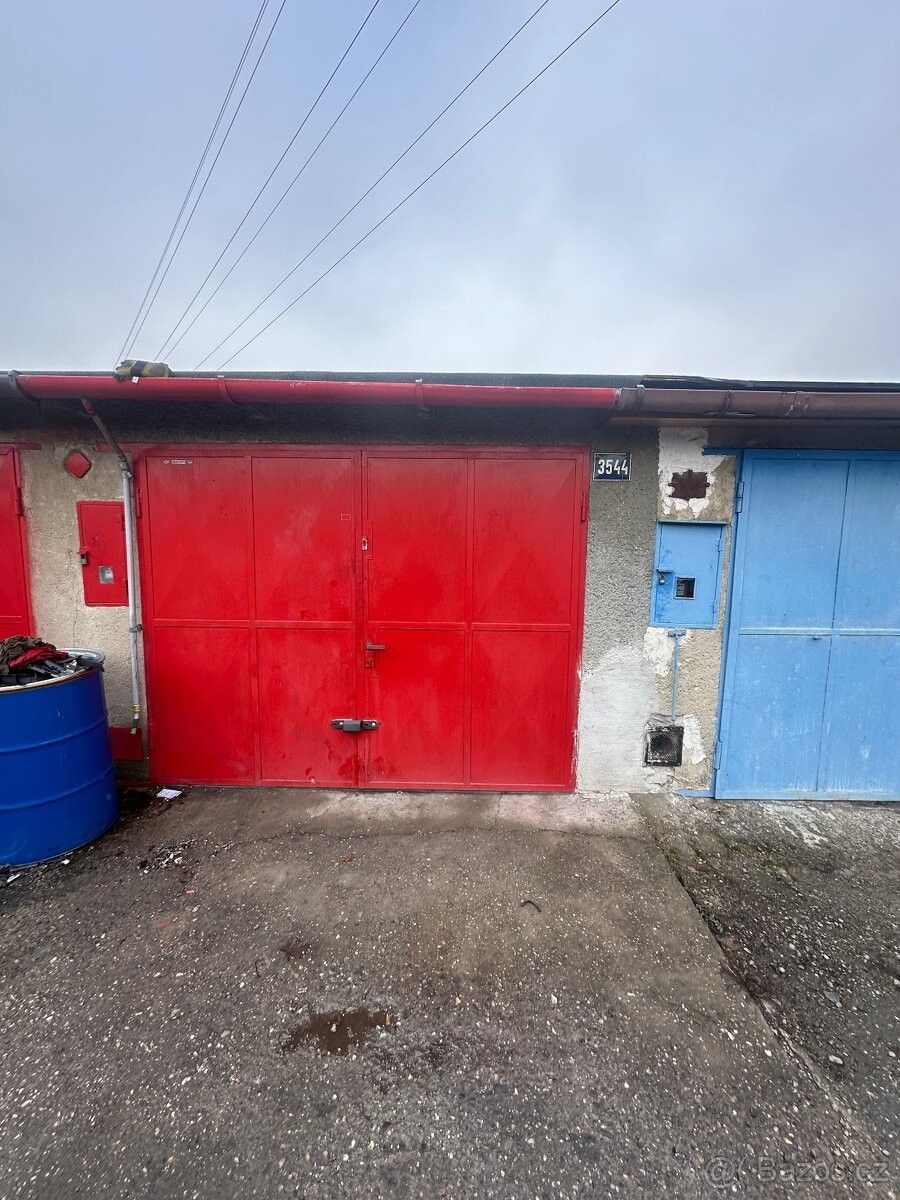 Garáže, Havířov, 736 01