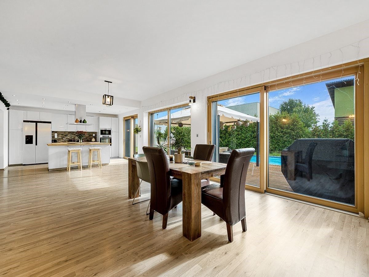 Prodej rodinný dům - Hostivice, 363 m²