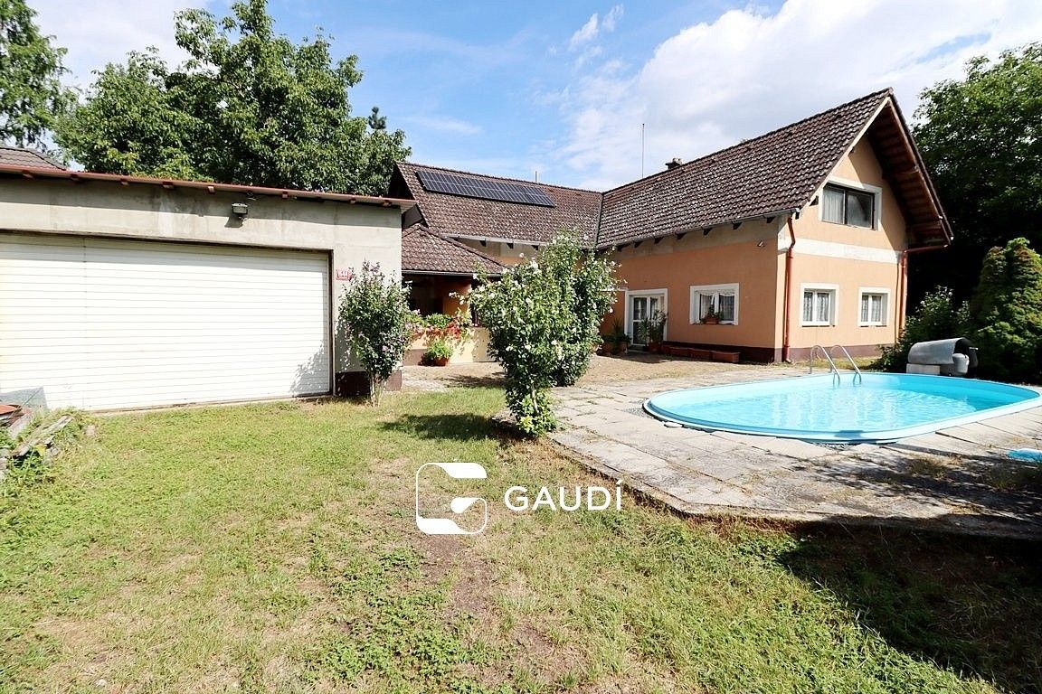 Rodinné domy, Černošice, okres Praha-západ, Středočeský kraj, 400 m² - 1