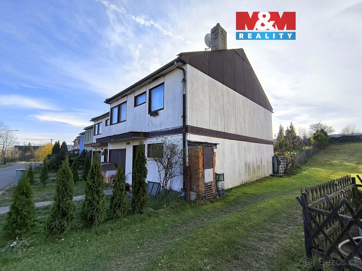 Rodinné domy, Dvorce u Bruntálu, 793 68