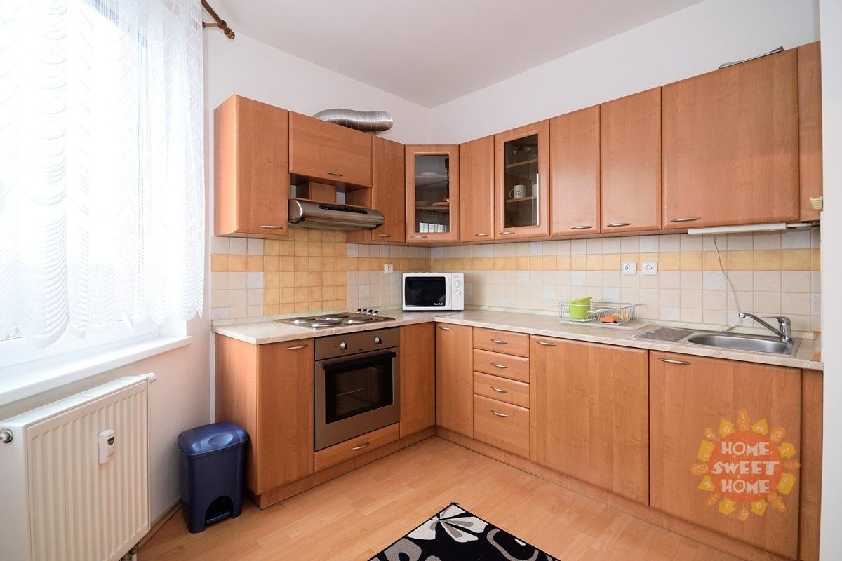 Pronájem byt 1+kk - Ve slatinách 3242, Praha Záběhlice, 40 m² - 2