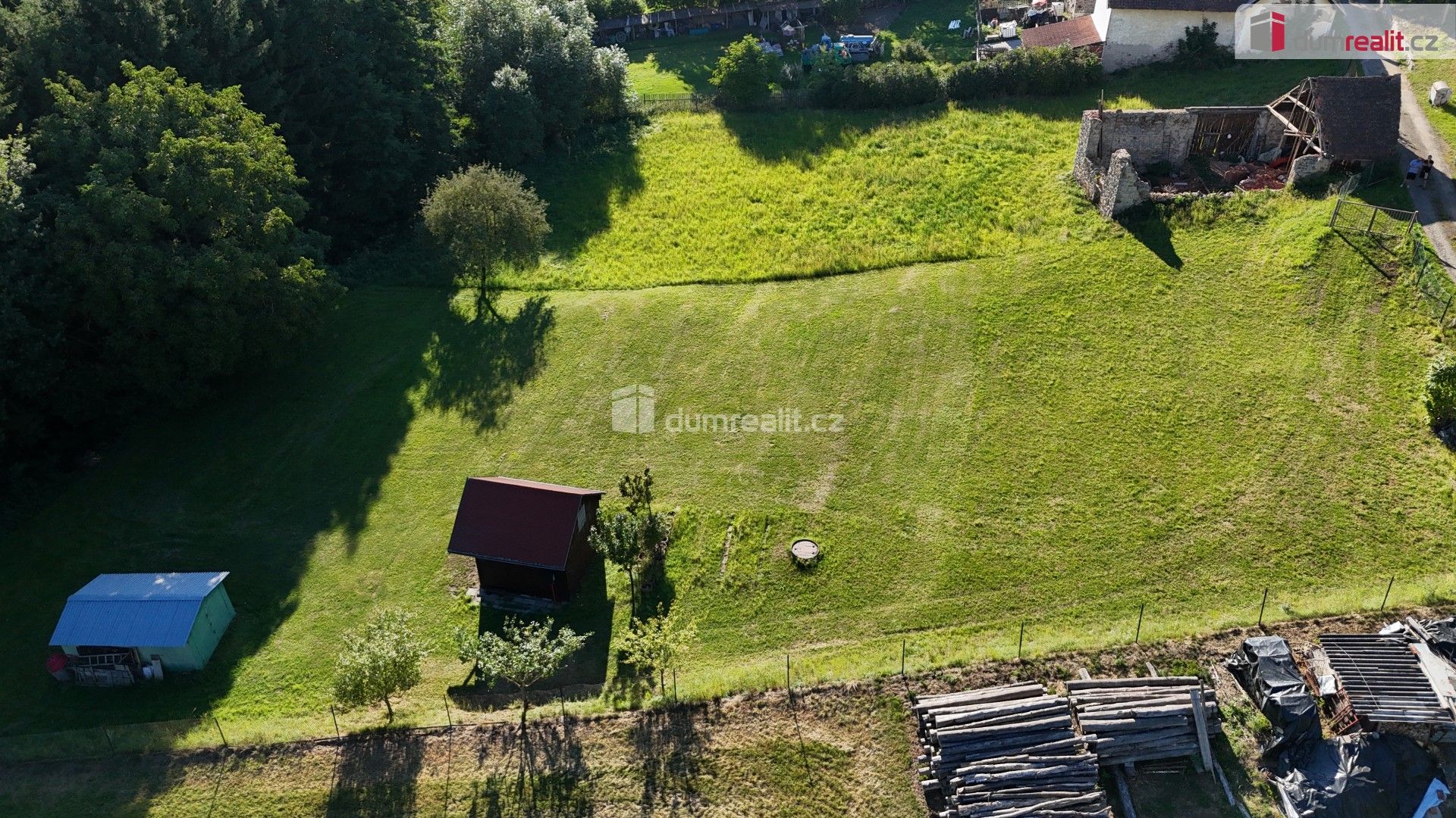 Prodej pozemek pro bydlení - Klučenice, 2 276 m²