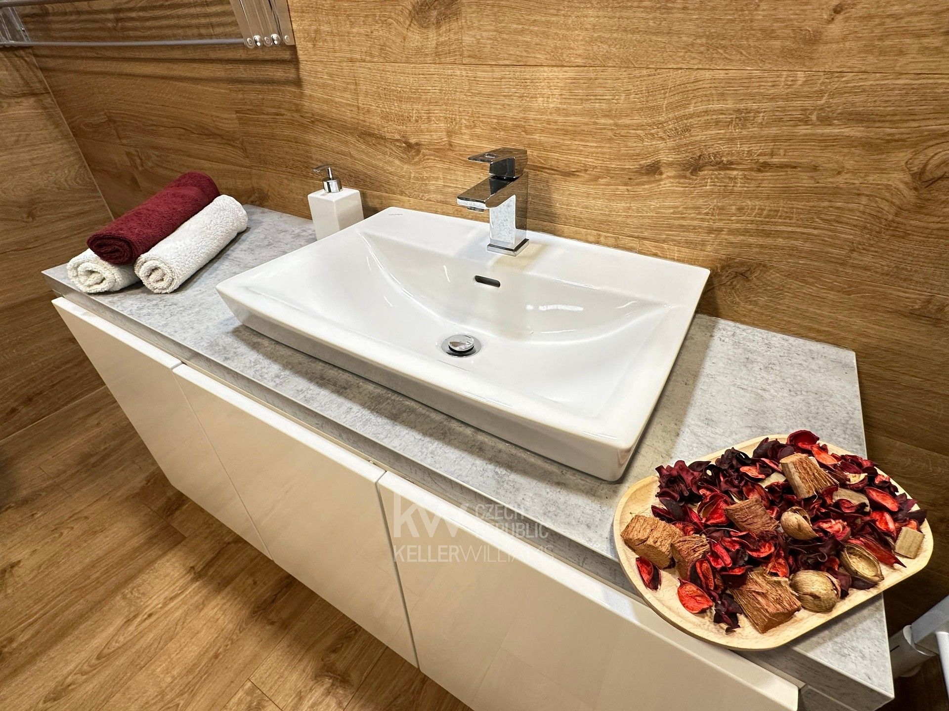 Pronájem byt 1+kk - Pražská třída, Hradec Králové, 38 m²