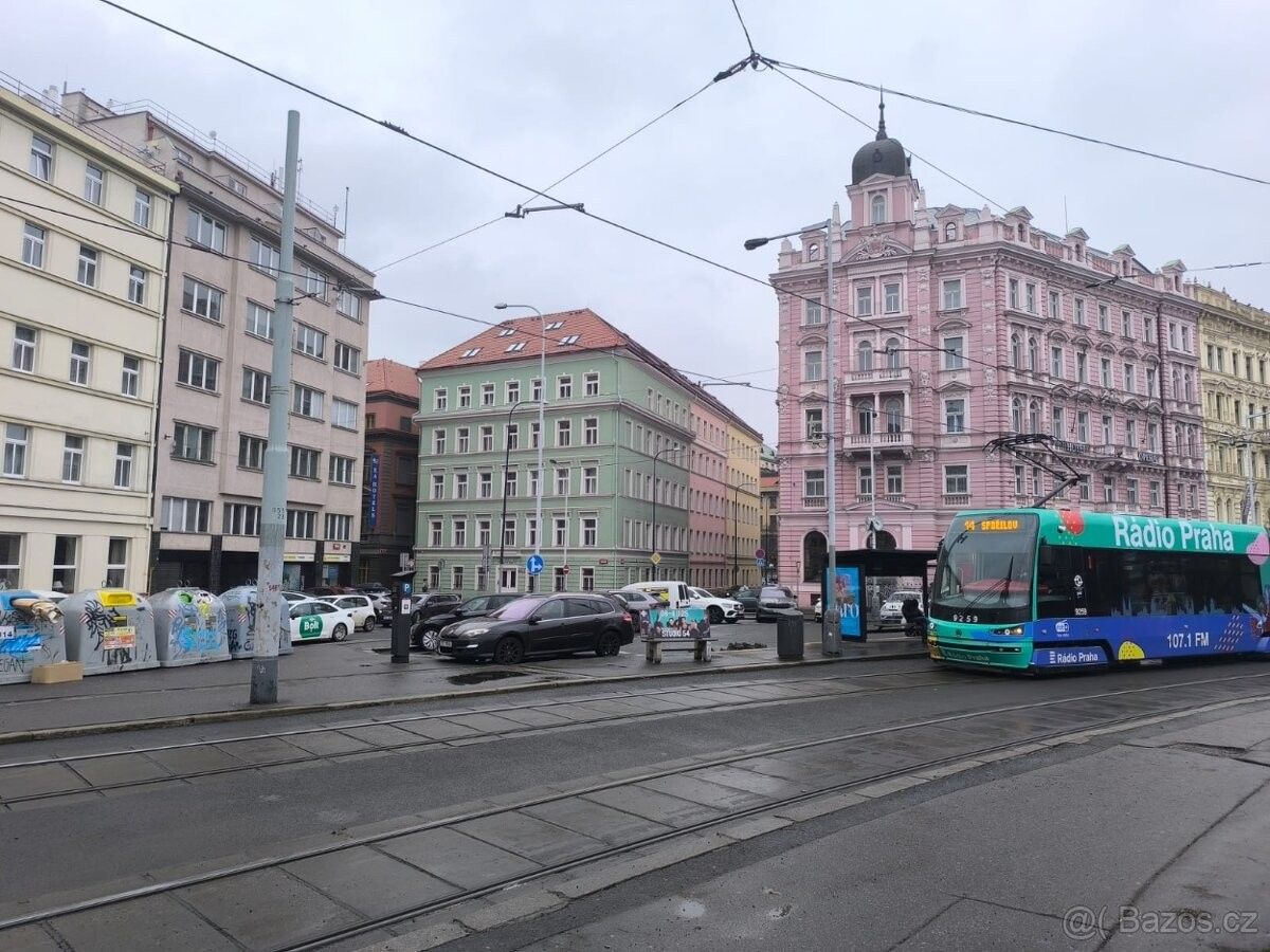 Sklady, Praha, 110 00