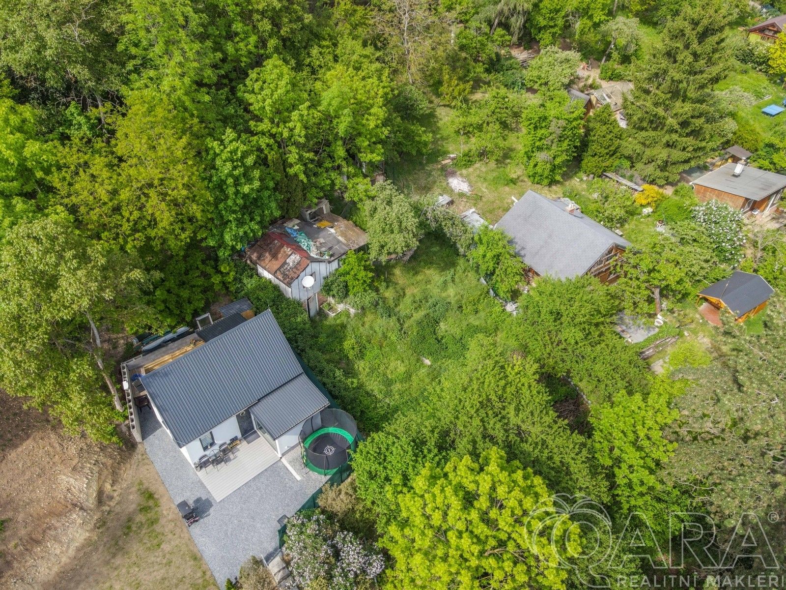 Chaty, Višňovka, Praha, 33 m²