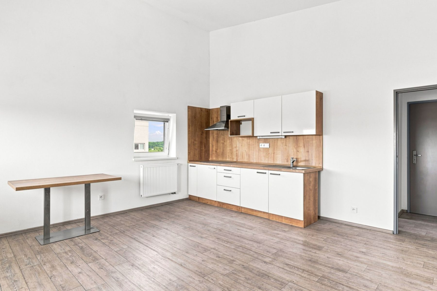 Kanceláře, Bečovská, Praha - Uhříněves, 33 m² - 2