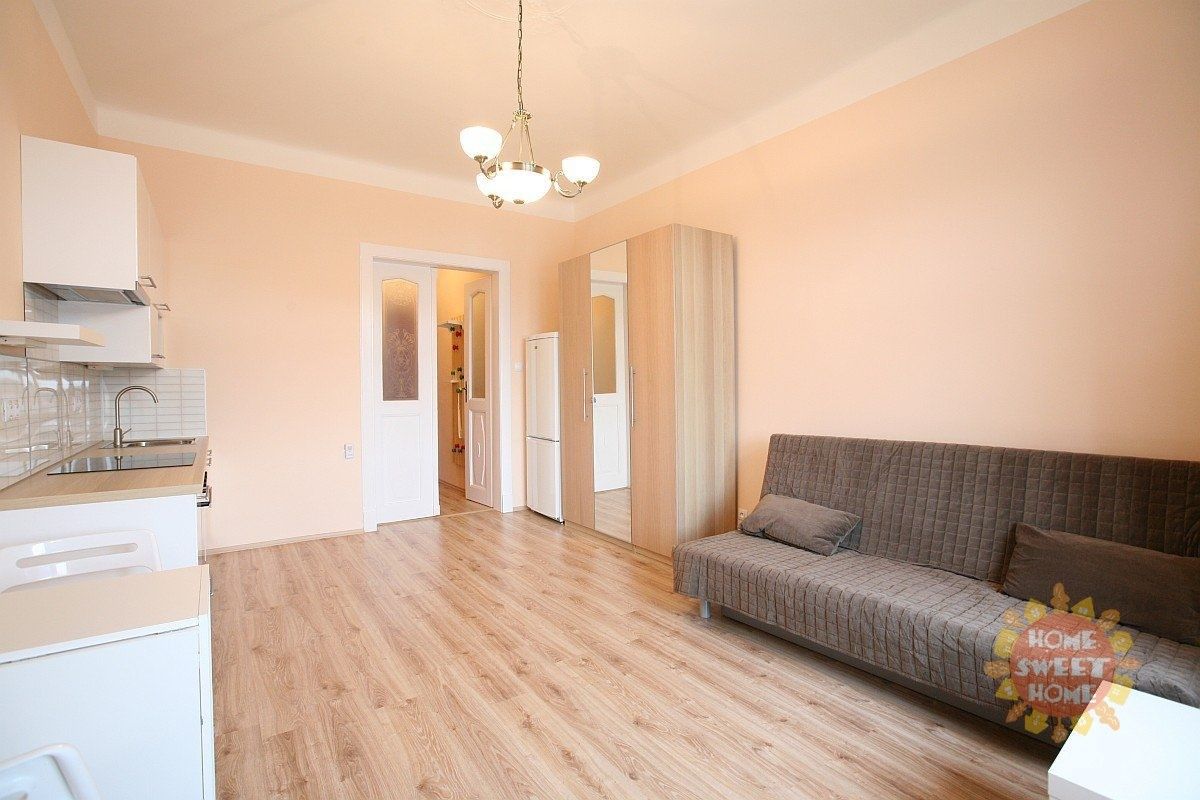 Pronájem byt 1+kk - Rašínovo nábřeží 407, Praha Nové Město, 35 m² - 2
