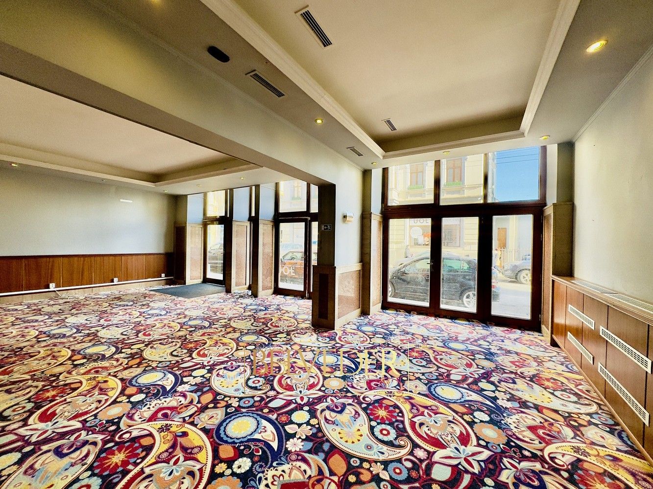 Obchodní prostory, Teplice, Ústecký kraj, 280 m² - 1
