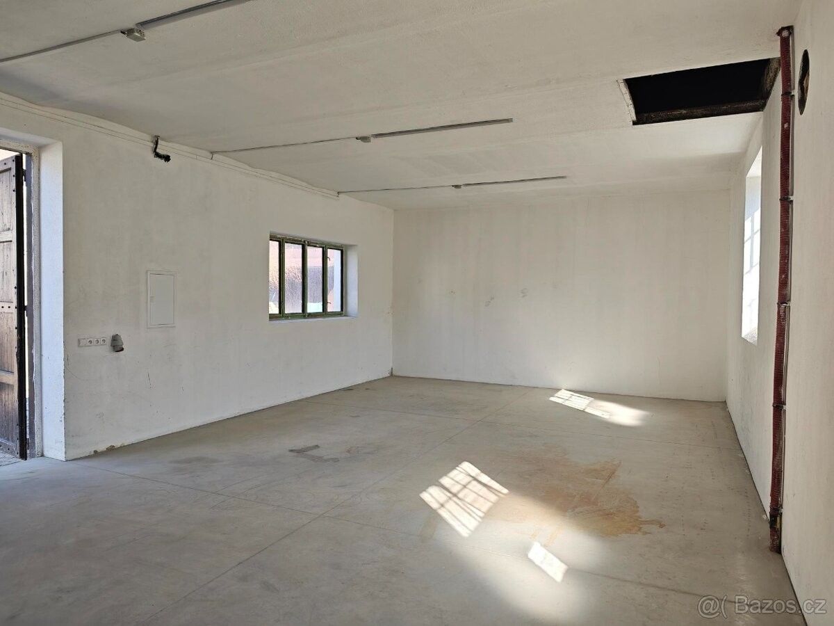 Pronájem sklad - Nedvědice, 592 62