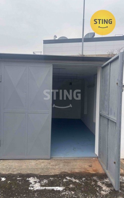 Pronájem garáž - Mělník, 21 m²