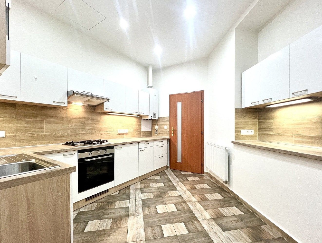 Byt 2+1 · 62 m² · Praha - Smíchov, okres Praha 5, Hlavní město Praha - 3