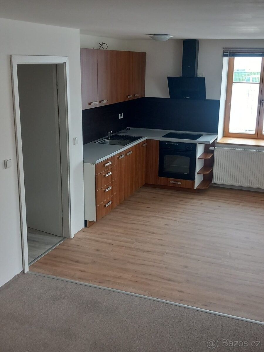 Byty, Varnsdorf, 407 47