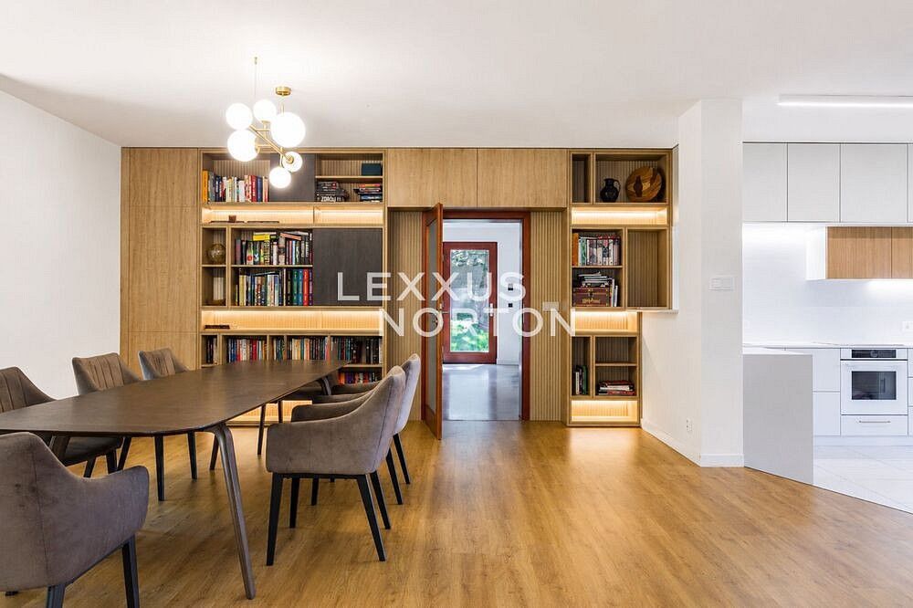 Rodinný dům · 378 m² · Zvole, okres Praha-západ, Středočeský kraj - 3
