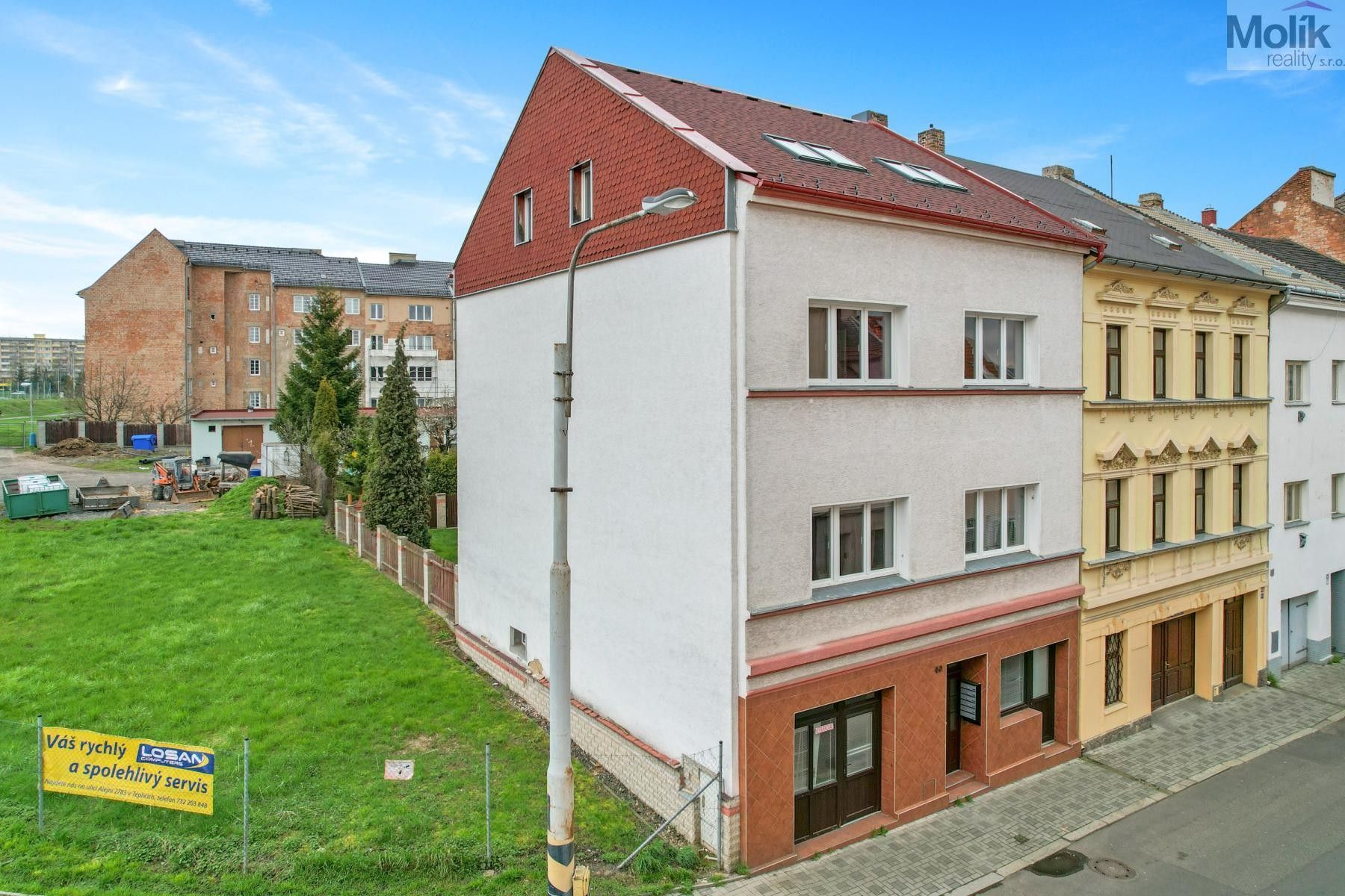Činžovní domy, Zemská, Teplice, 307 m²