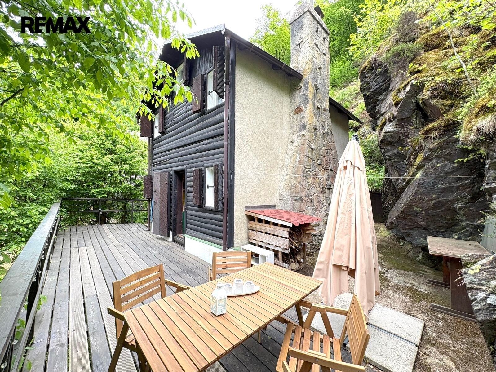 Chaty, Jílové u Prahy Luka pod Medníkem, 80 m²