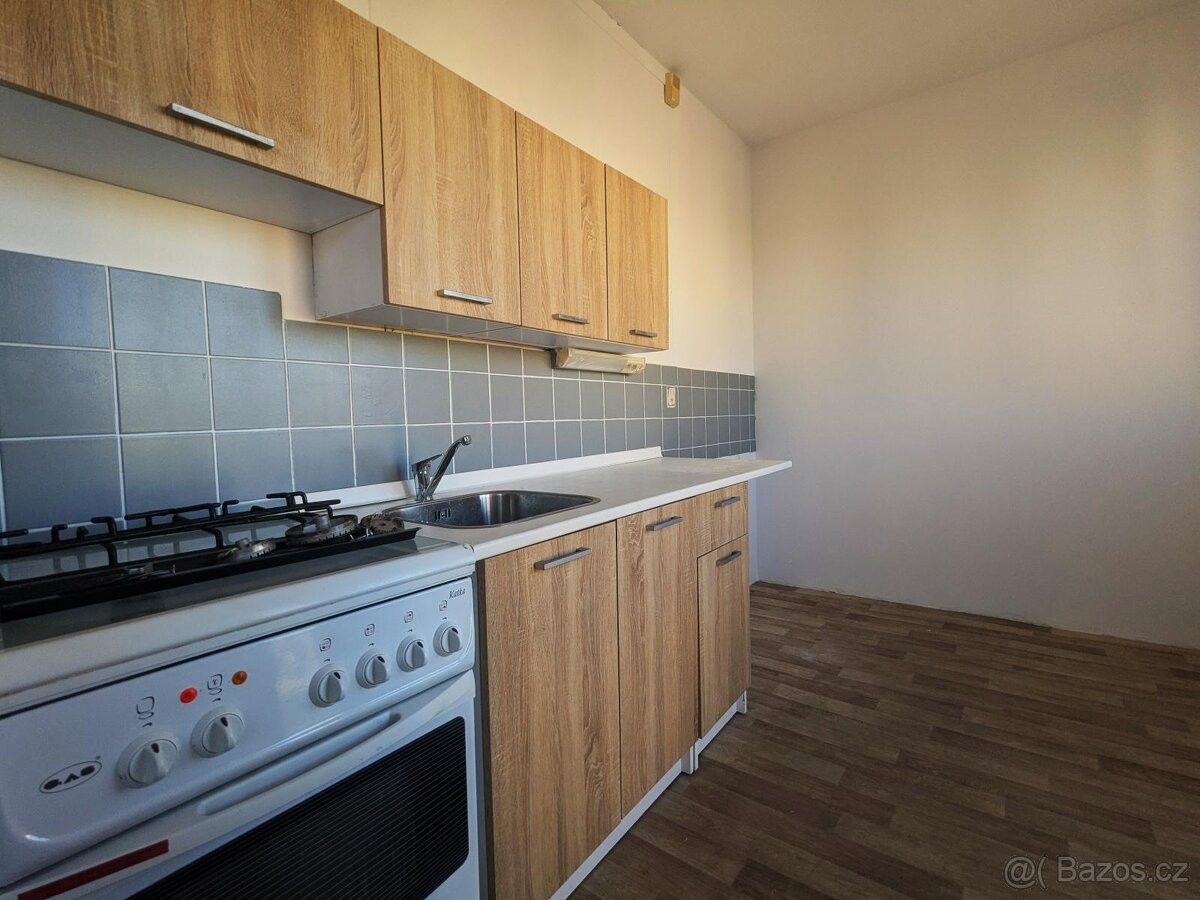 Pronájem byt 1+1 - Most, 434 01, 36 m²