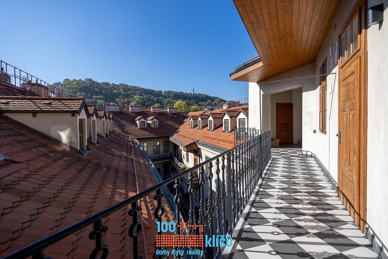 3+1, Všehrdova, Praha 1 - Malá Strana, 180 m² - 1