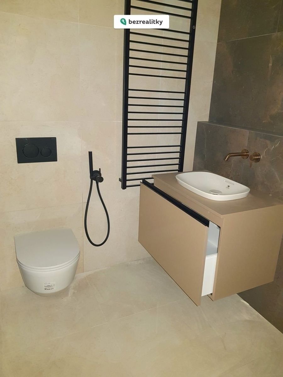 Byt 3+kk · 88 m² · U starého židovského hřbitova 3293, Praha Smíchov - 3