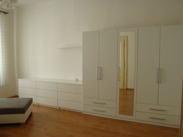 Pronájem byt 3+1 - Vrázova, Praha - Smíchov, 95 m² - 5