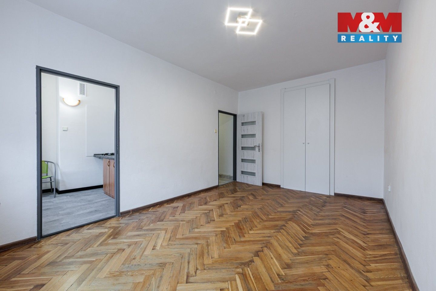 Pronájem byt 1+1 - Kasární náměstí, Cheb, 30 m²