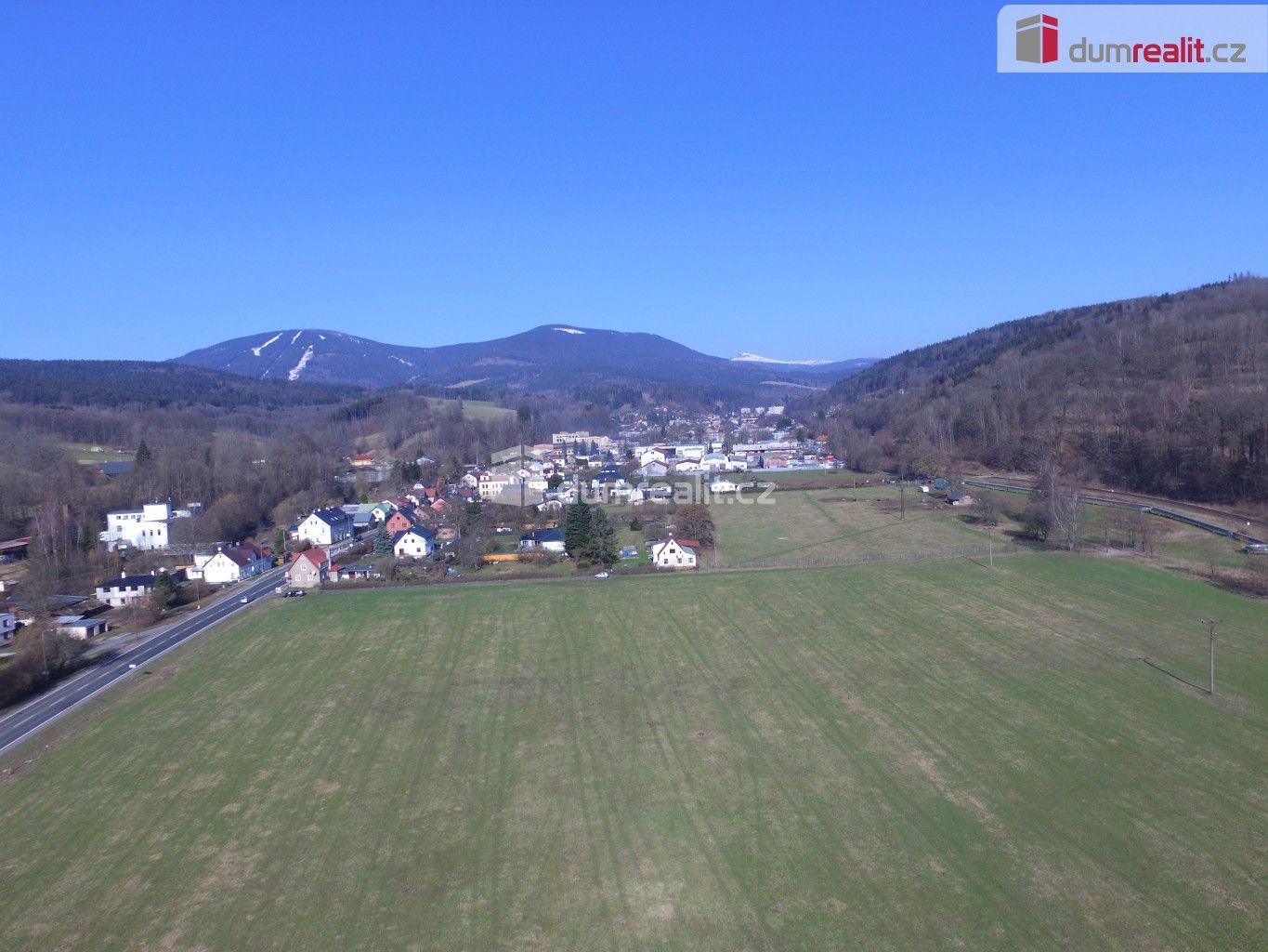 Prodej komerční pozemek - Mladé Buky, 18 734 m²