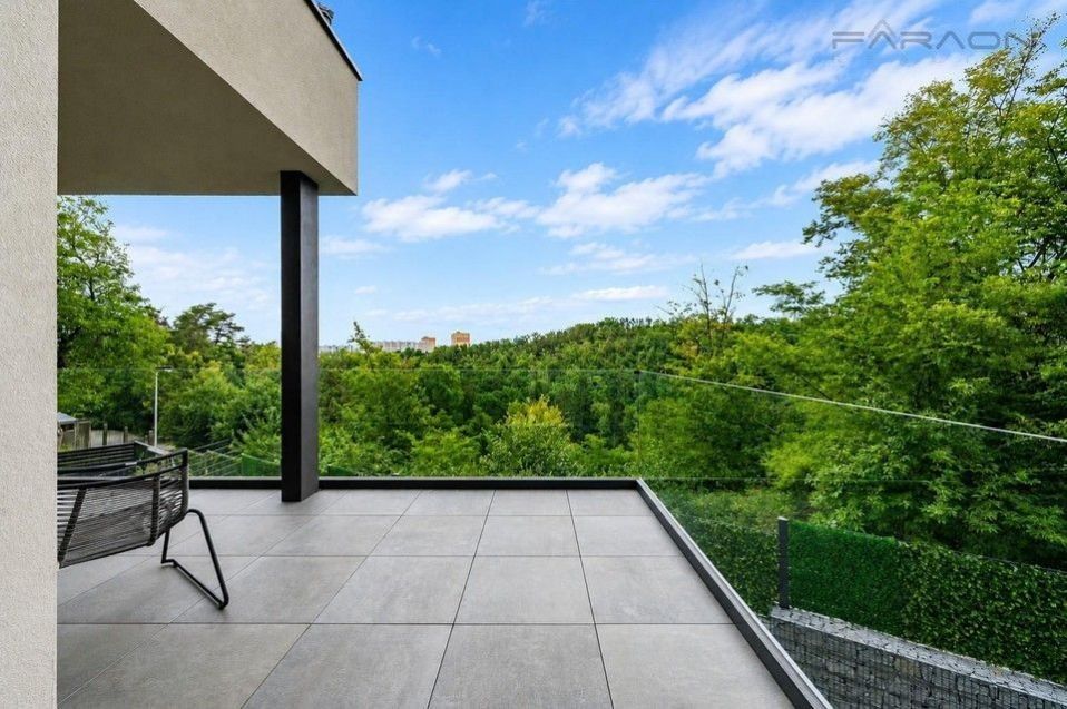 Prodej rodinný dům - Praha, 304 m² - 2